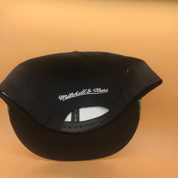 3D NFL Philadelphia Eagles SnapBack Cap - Picture 2 of 2